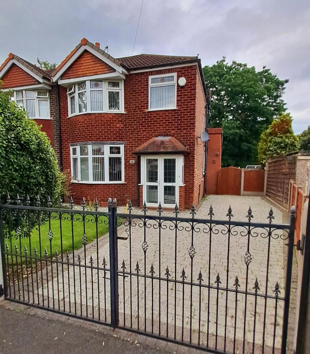 Casa de férias Dalton House - Three Bedroom Stretford Free Parking Near The Trafford Centre *